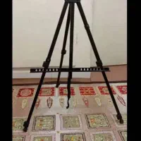 سه پایه فلزی