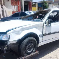 پژو پارس تصادفی داری زنگ بزن