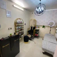 اجاره مژه وناخن|اجارهٔ دفتر کار، اتاق اداری، مطب|قم, صفاشهر|دیوار