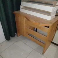 میز تحریر یا کامپیوتر در حد نو