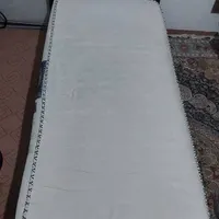 تخت همراه تشک