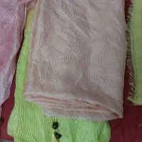 تعدای شال وروسری|لباس|اسلام‌شهر, باغ فیض|دیوار