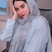 استخدام مدل برای افیش ۶ ماهه
