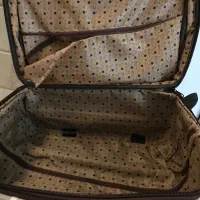 چمدان|کیف، کفش، کمربند|اندیشه, اندیشه فاز ۲|دیوار