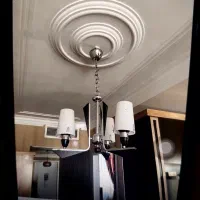 دو عدد لوستر چهار شاخه و سه شاخه و دو عدد دیوارکوب