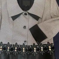 کت و دامن|لباس|مشهد, هفت تیر (آب و برق)|دیوار