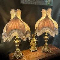 یک جفت آباژور برنز ( برنجی) با شیدهای نو دستدوز|چراغ خواب و آباژور|تهران, جنتآباد جنوبی|دیوار