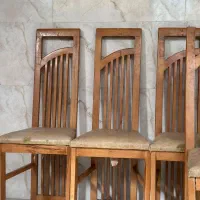 صندلی چوبی