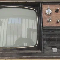 تلویزیون کمدی سالم|کلکسیون اشیاء عتیقه|اصفهان, آبشار|دیوار