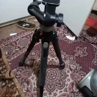 سه پایه عکاسی مانفروتو