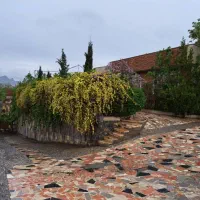 اجاره ویلا پلاک دوم 170متری باغ بهادران