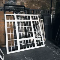 درپنجره مستعمل خریداریم بالاتر از ضایعاتی ها