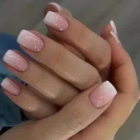 جذب ناخن کار با سابقه در سالن سمیلار