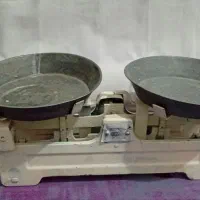 ترازوی قدیمی