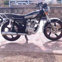 موتور ‌سیکلت‌پیشرو200