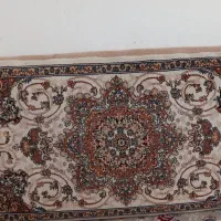 پشتی و فرش
