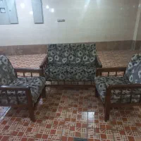 یک‌دست‌مبل‌۷نفره‌بامیزوعسلی‌و۶عدادصندلی|مبلمان خانگی و میز عسلی|تهران, بلورسازی|دیوار