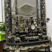 آینه و شمعدان و کنسول