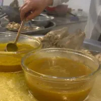 کارگر ساده در کله پزی سرخرود