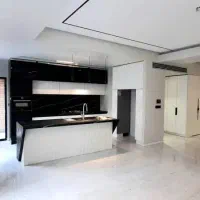 ۸۳ متر / ۲ خواب / فول امکانات