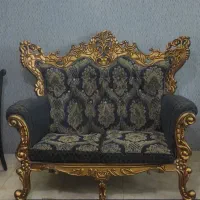 فروش مبل سلطنتی7نفره دوتا عسلی یه میزوسط میزtv