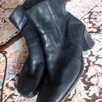‌بوت مشکی