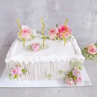 نمونه کیکها برای پرستاران عزیز و زینبها|خدمات پذیرایی، مراسم|یزد, |دیوار