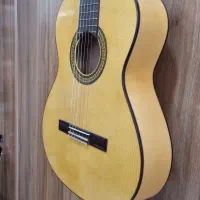 گیتار فلامنکو الحمبرا 3f و 4f و کوئینکا 30f