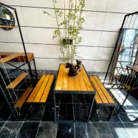 میز صندلی نیمکت