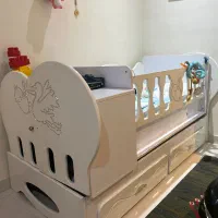 تخت و کمد میز ارایش نوزار و نوجوان