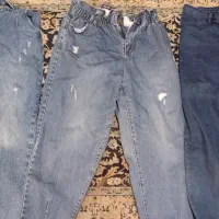 کلاه نقاب دار و شلوار جین