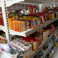 استند و قفسه فروشگاهی