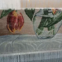 تابلو فرش نیمه کاره با همه ی وسایل