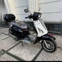 معاوضه موتور  وسپا با  17 pro max  فقط نارنجی