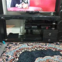 میز تلویزیون شیشه ای