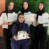 ۹۰٪ تخفیف آموزش کاشت ناخن