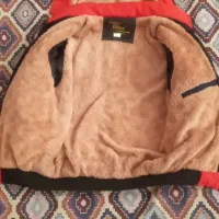 کاپشن|لباس|زنجان, |دیوار