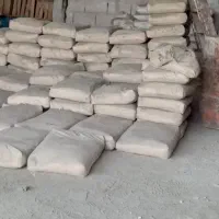 کارگر مصالح ساختمانی