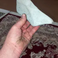 یک سنگ کلسیون بی نظیربه شکل پای یک خانم دقیقن|کلکسیون اشیاء عتیقه|علی‌آباد کتول, |دیوار