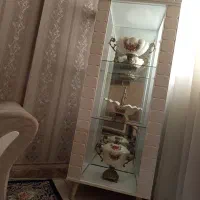 گنجه  به همراه دکوری های داخلش