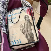 کریر و اغوشی نوزاد