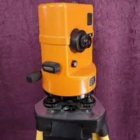 دوربین نقشه برداری نیوُ روسی 2H-10KA|ماشینآلات صنعتی|تهران, جمهوری|دیوار