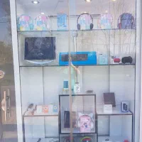 ویترین مغازه