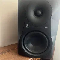 مانیتورینگ mackie mr524