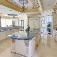 استخدام نظافتچی خانم جهت امورات منزل