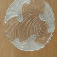 دوعدد میوه خوری بزرگ و کوچیک و یک عدد شکلات خوری