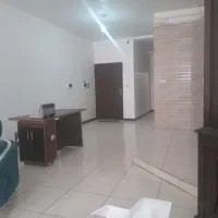 پذیرش نیروی دفتری ، خانم با پوشش اسلامی