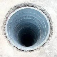 چاه کنی و تخریب ساختمان