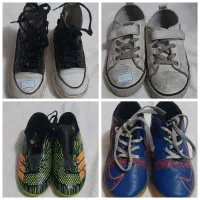 دو جفت کفش سالنی و دو جفت کفش اسپرت پسرانه