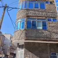 یک طبقه و نیم 80 متری دونبش